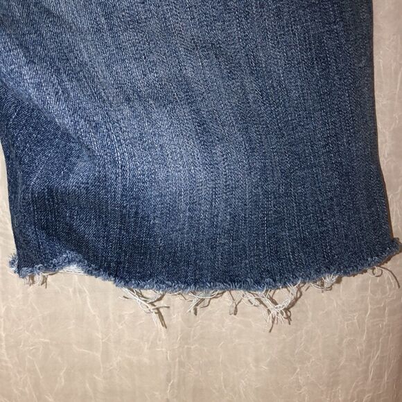 BR 27 Premium Denim Girlfriend Stretch Sie Frayed Hem Distressed Shorts - Picture 14 of 16